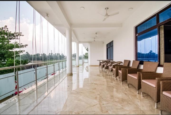 Отель Shree R.C.Vatika Motihari Экстерьер фото