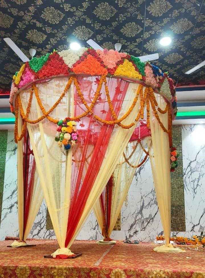 Отель Shree R.C.Vatika Motihari Экстерьер фото